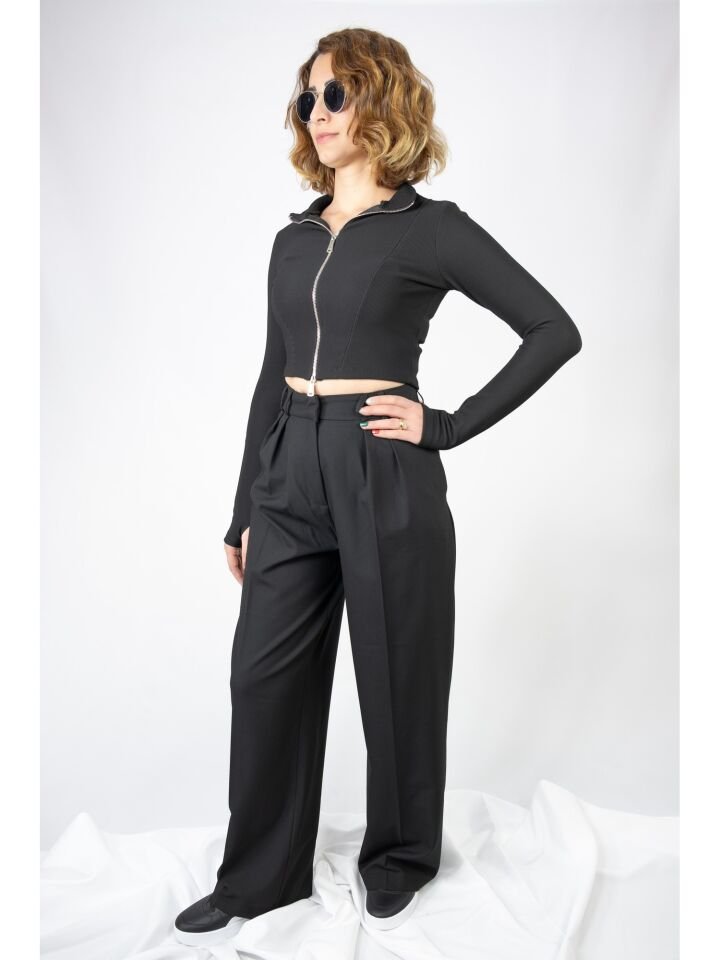Parmak Detay Fermuarlı Crop-Bluz Siyah