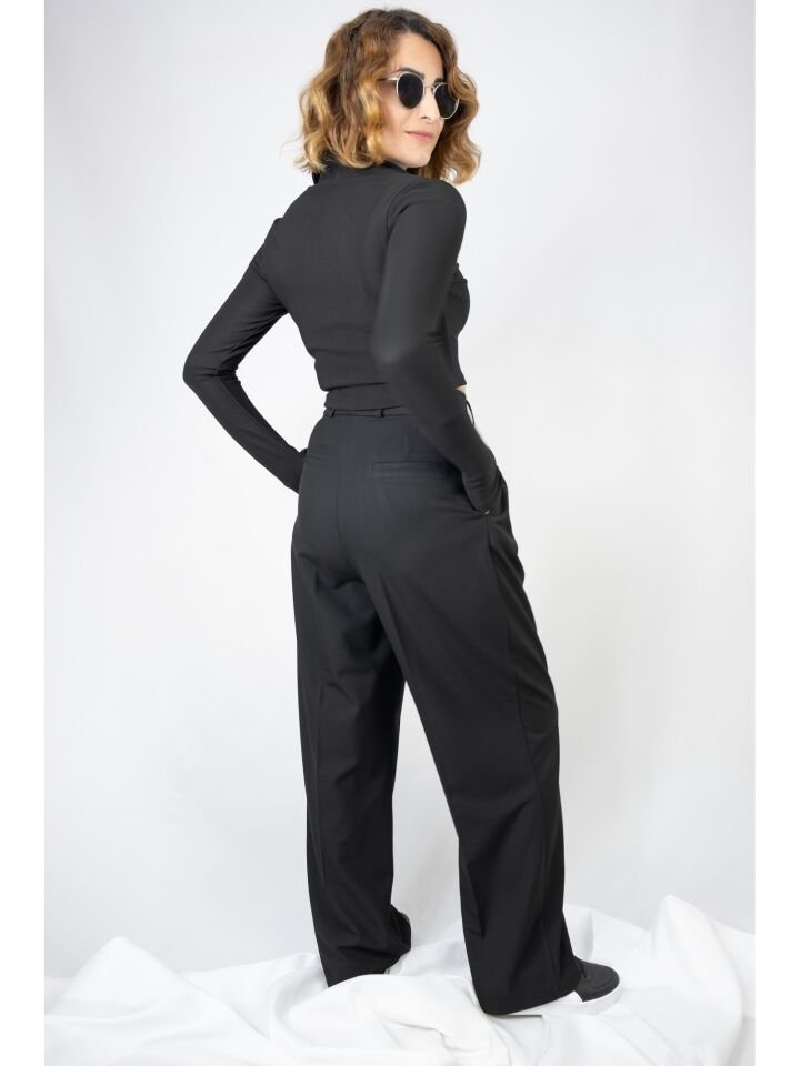 Parmak Detay Fermuarlı Crop-Bluz Siyah