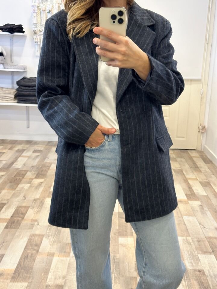 Kaşe Çizgili Lacivert Kadın Blazer