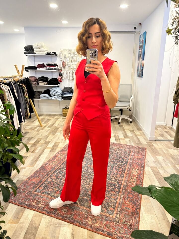 Yüksel Bel Kırmızın Pantolon