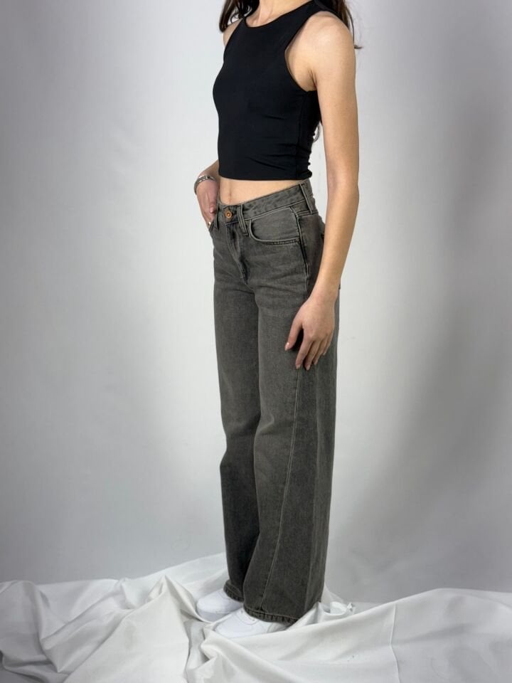 Bisiklet Yaka Siyah Crop Atlet